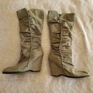 Mia brand Taupe Suede Fashion Wedge Boots